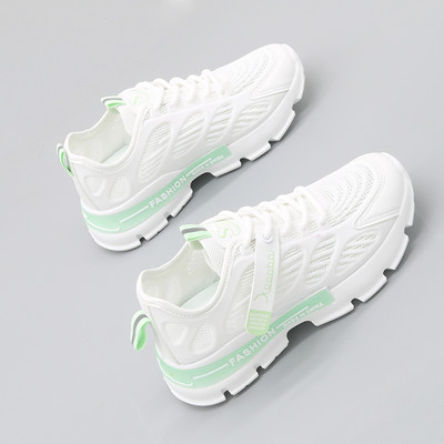 Naiste valged tossud mugava talla, kirja ja paeltega