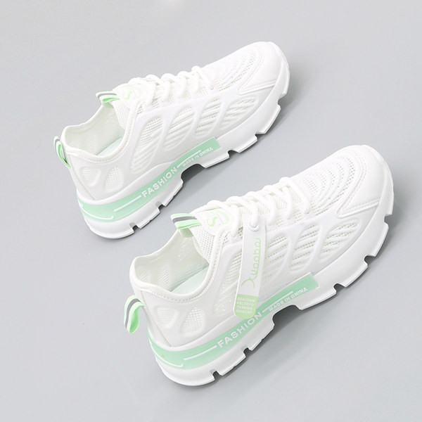 Naiste valged tossud mugava talla, kirja ja paeltega