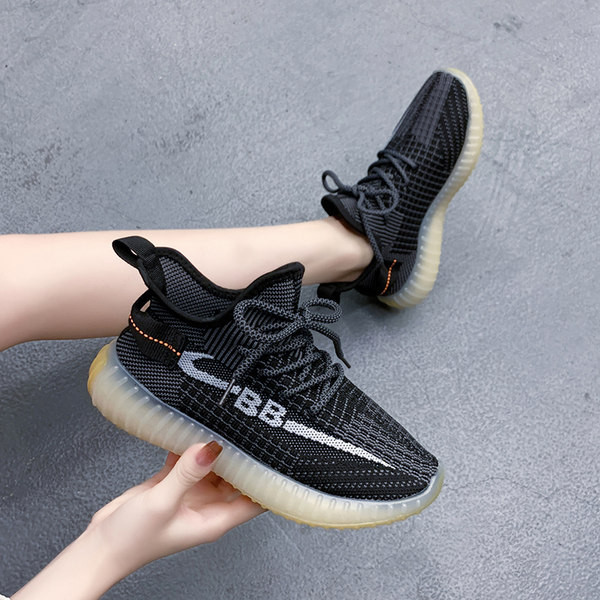 Jauns tekstila kedu modelis ar šņorēm un plakanu zoli