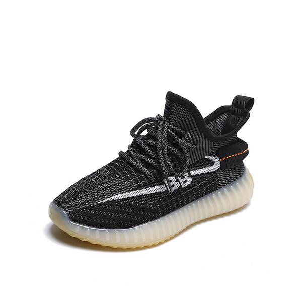 Jauns tekstila kedu modelis ar šņorēm un plakanu zoli