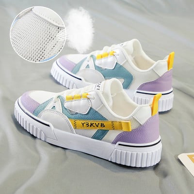 Naiste värvilised paeltega ja lameda tallaga tossud