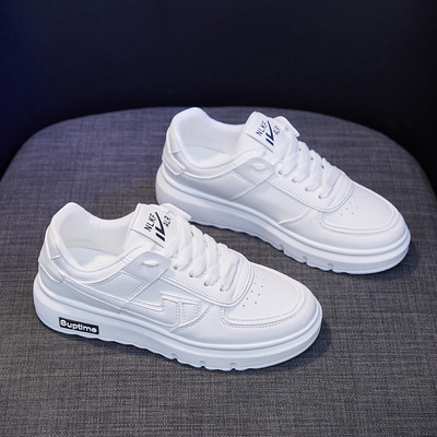 Casual αθλητικάπαπούτσια για γυναίκες με επιγραφή και κορδόνια