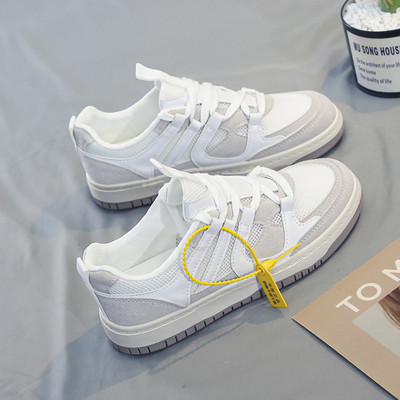 Sieviešu sporta kedas ar šņorēm un plakanu zoli - trīs krāsas