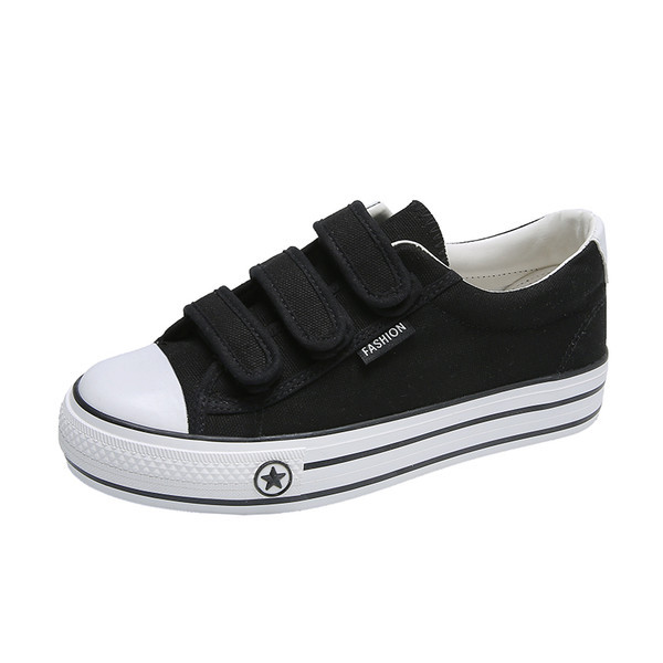 Γυναικεία αθλητικά παπούτσια με στερέωση βελκρό και επίπεδη σόλα