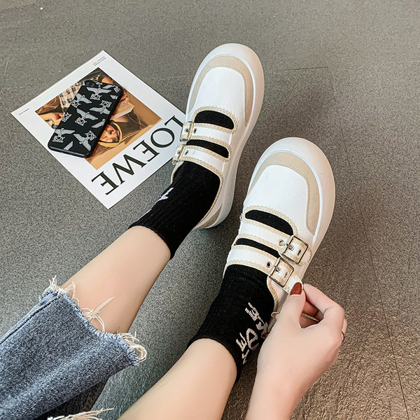 Jauns vasaras audekla kedu modelis ar sprādzēm