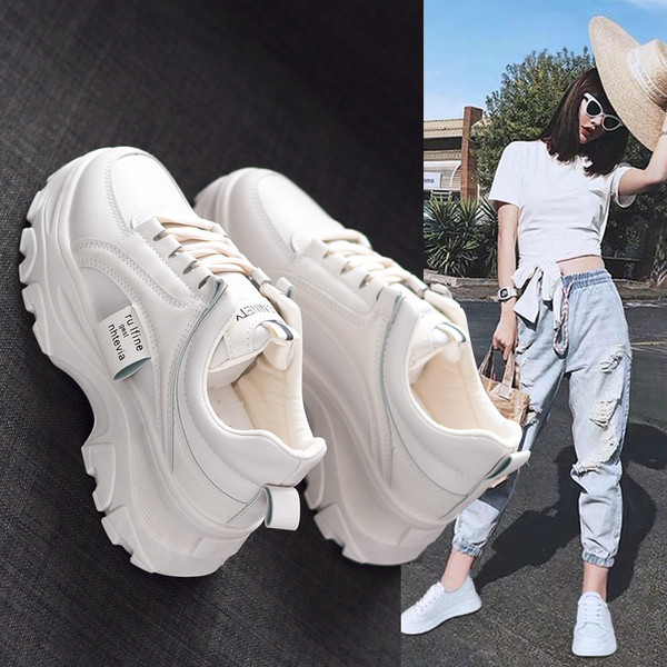 Kareda talla ja paeltega naiste vabaaja tossud