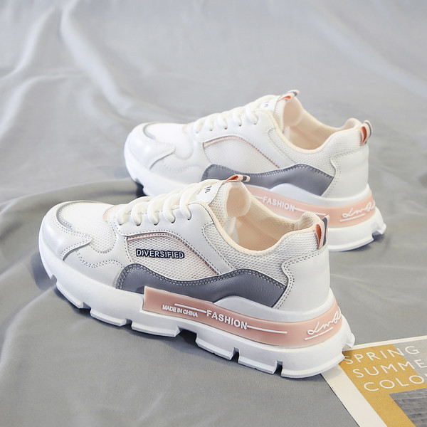 Jauns sieviešu kedu modelis ar mežģīnēm vairākās krāsās