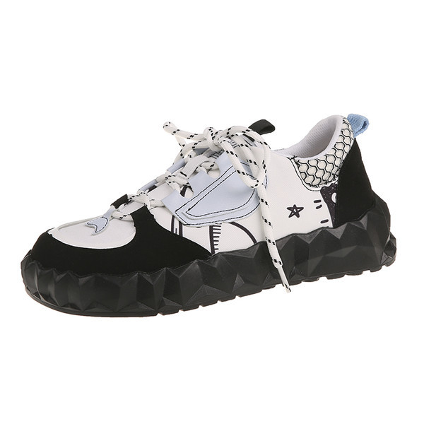 Γυναικεία πάνινα παπούτσια με απλικέ και επίπεδη σόλα