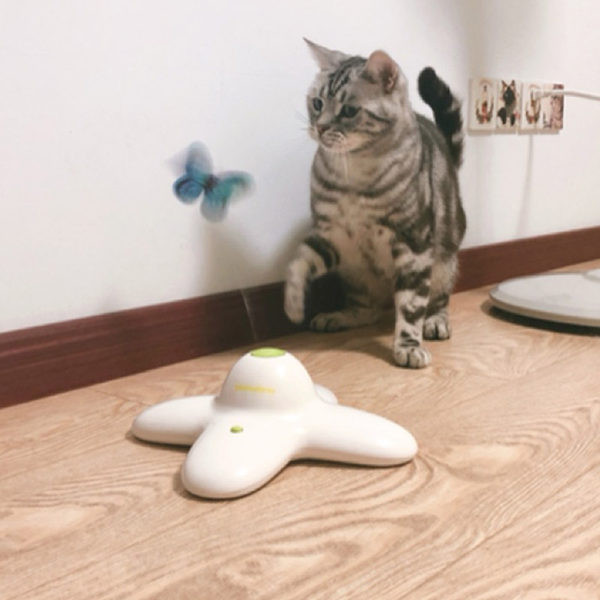 Електрическа котешка играчка - летяща пеперуда