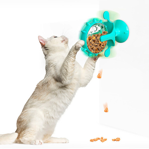 Пластмасова играчка - диспенсър за храна