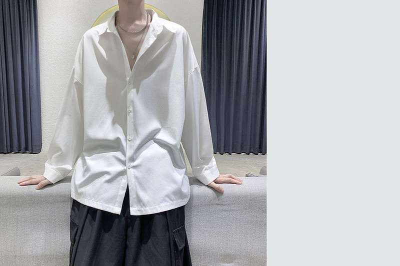 Мъжка сатенена риза с дълъг ръкав и копчета 