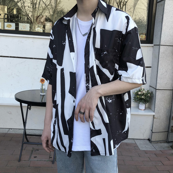 Мъжка риза с  класическа яка в черно-бял цвят