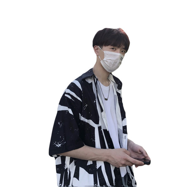 Мъжка риза с  класическа яка в черно-бял цвят