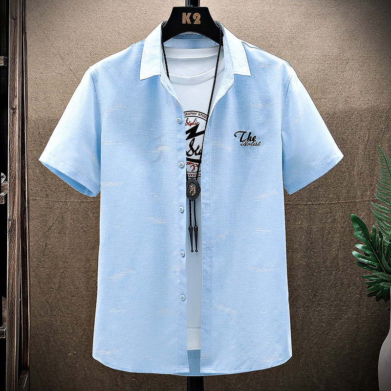 Изчистен модел мъжка риза с къс ръкав