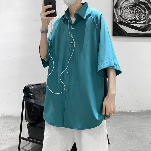 Широка мъжка риза с копчета в няколко цвята