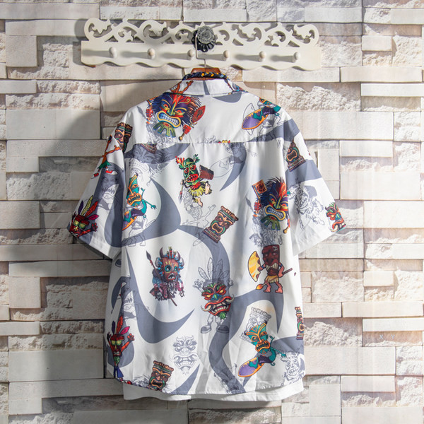 Ежедневна широка риза с класическа яка и къс ръкав