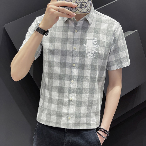 Карирана мъжка риза с апликация и къс ръкав