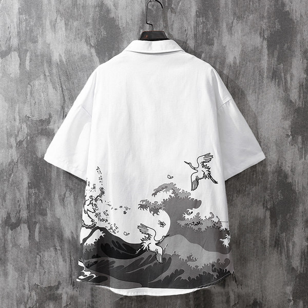 Мъжка риза с класическа яка с копчета в черен и бял цвят 