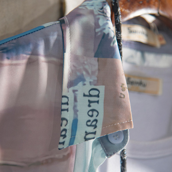 Мъжка цветна риза с джоб и класическа яка