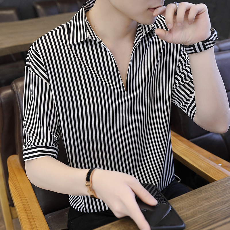 Нов модел лятна риза с шпиц деколте