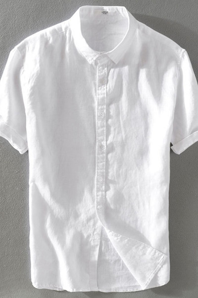 Мъжка едноцветна риза изчистен модел с копчета