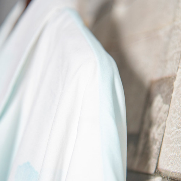 Нов модел мъжка риза с класическа яка и апликация