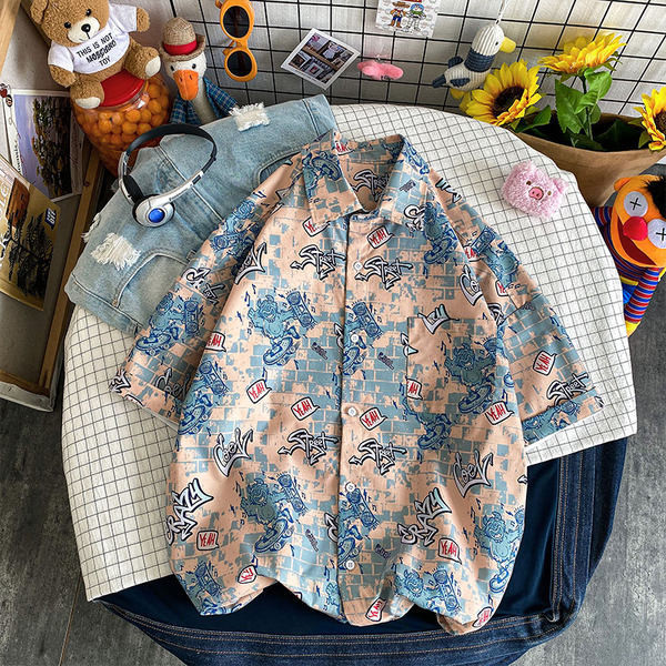 Мъжка ежедневна  риза с цветна апликация и копчета 