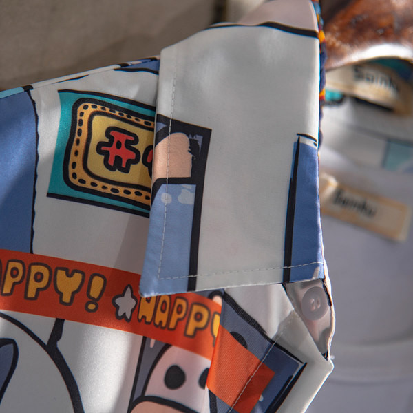 Цветна риза с класическа яка и къси ръкави