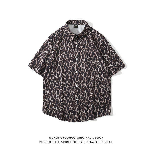 Мъжка риза с леопардов принт и къс ръкав