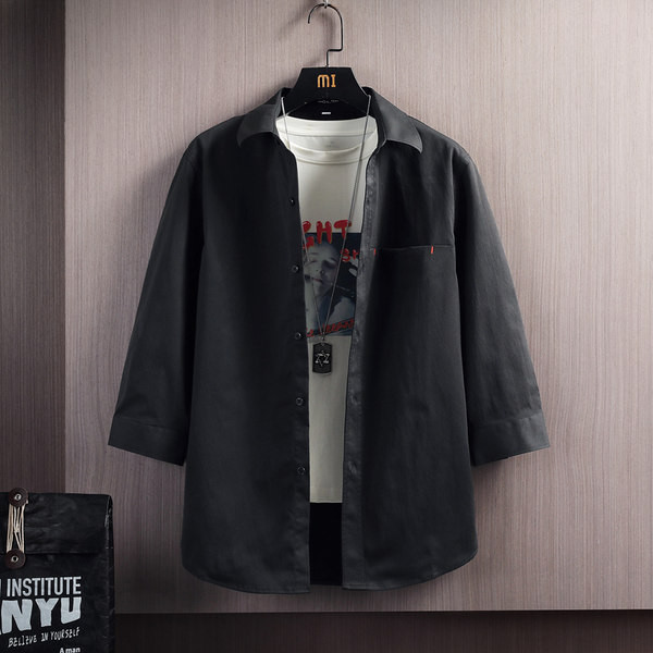 Нов модел мъжка риза с класическа яка и джоб