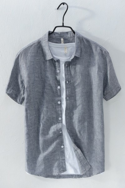 Памучна едноцветна риза изчистен модел