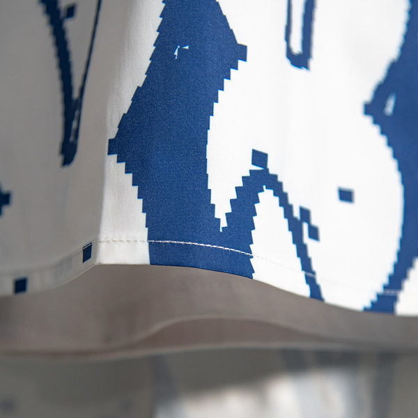 Мъжка цветна риза с класическа яка и надпис