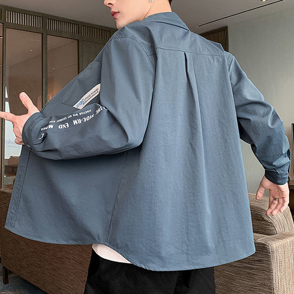 Ежедневна мъжка риза с надпис и емблема 