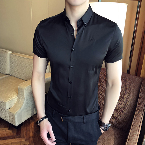 Мъжка сатенена риза с къс ръкав и класическа яка 