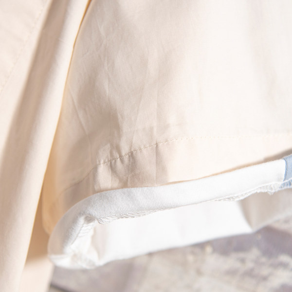 Широка мъжка риза с класическа яка и апликация