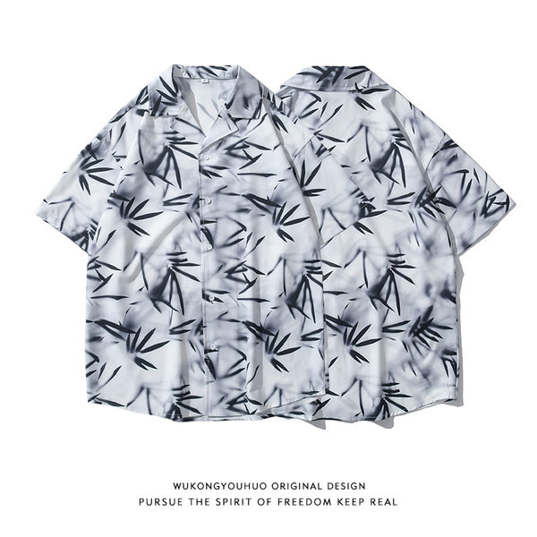 Мъжка риза  с класическа яка в черно-бял цвят