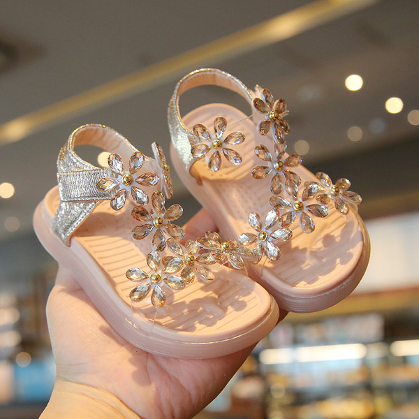 Нов модел детски сандали с 3D цветя за момичета