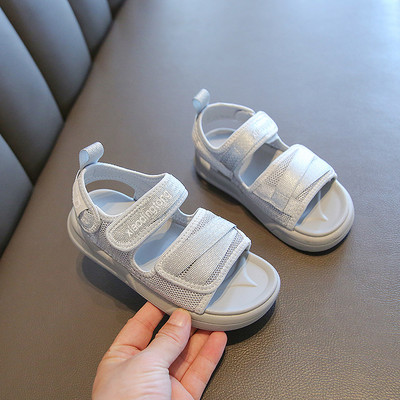 Καθημερινά σανδάλια με velcro και επίπεδη σόλα