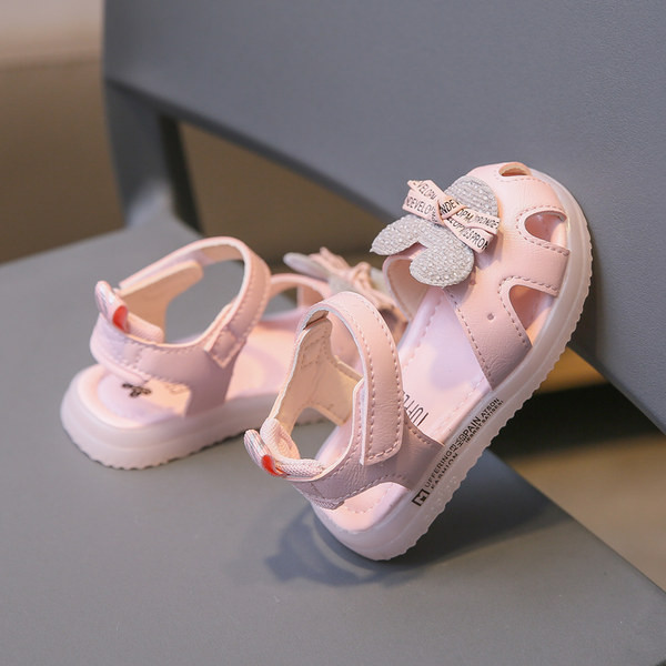 Нов модел сандали с велкро закопчаване за момичета 