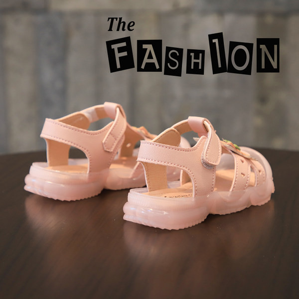 Детски модерни сандали подходящи за момичета в два цвята