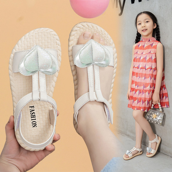 Детски сандали за момичета с 3D елемент сърце