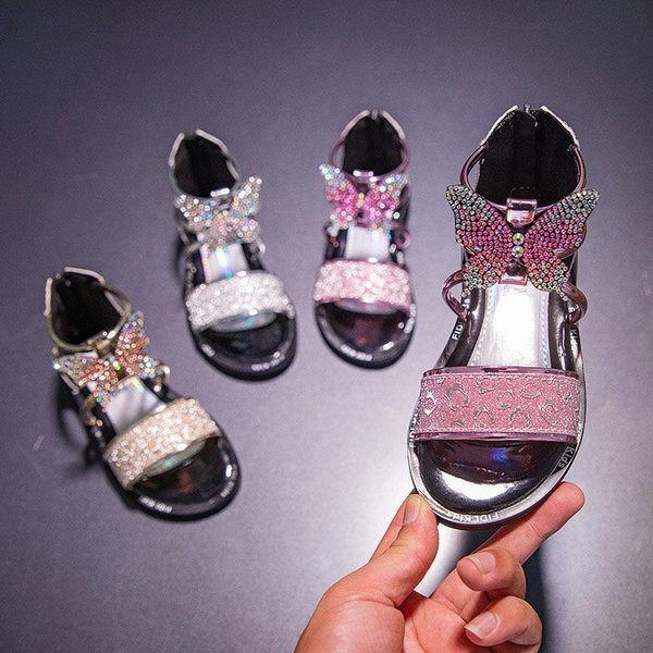 Sandale strălucitoare pentru copii - trei modele