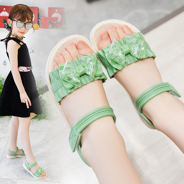 Modernas bērnu sandales ar plakanām zolēm piemērotas vasarai