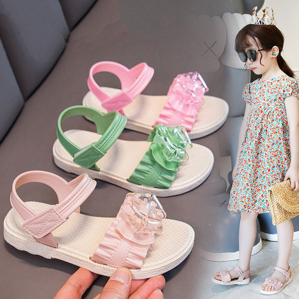 Modernas bērnu sandales ar plakanām zolēm piemērotas vasarai