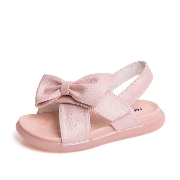 Bērnu ādas sandales ar lenti un plakanu zoli