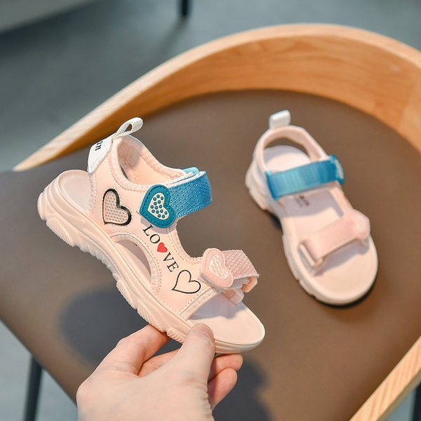 Ikdienas bērnu sandales ar ielāpiem un plakanu zoli