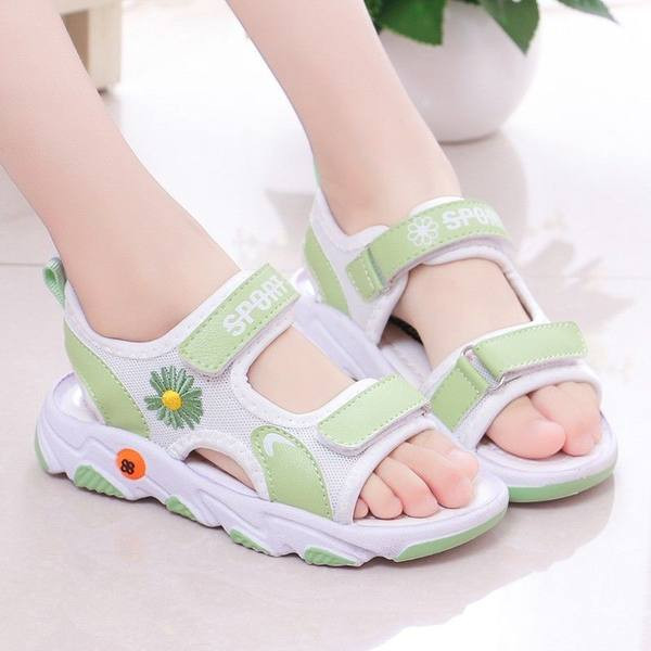 Bērnu tekstila sandales ar izšuvumiem un uzlīmēm