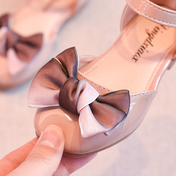 Jauns bērnu sandaļu modelis no eko ādas ar lentīti meitenēm