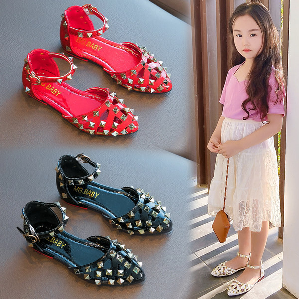 Bērnu mākslīgās ādas sandales ar metāla dambreti