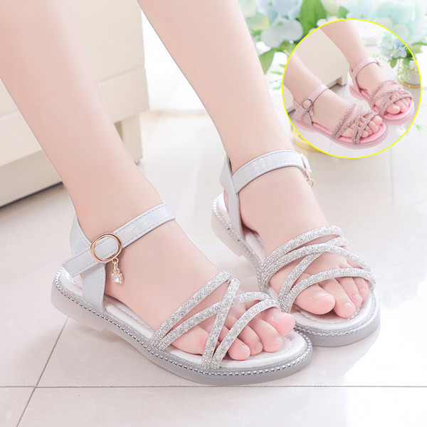 Bērnu sandales ar spīdīgu efektu un sprādzi divās krāsās